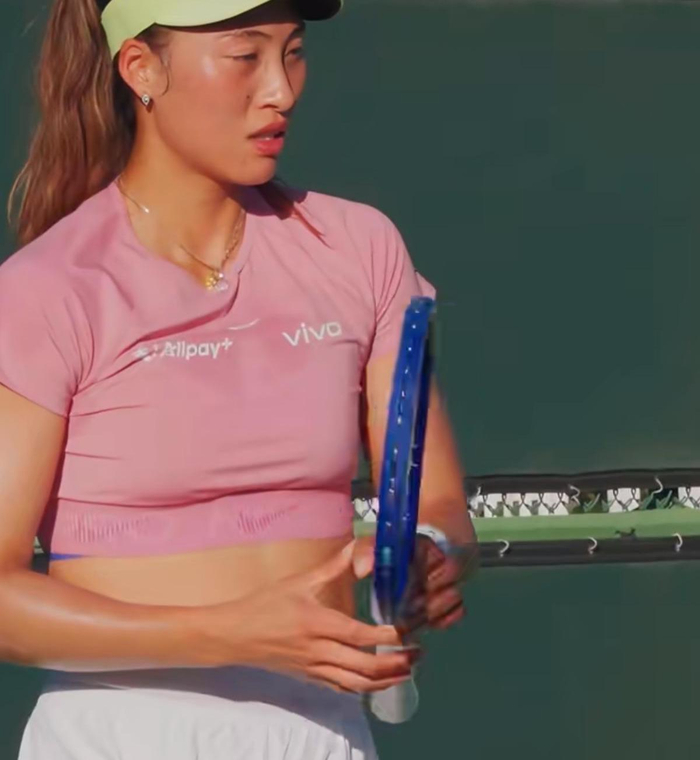 郑钦文教练换成前澳网亚军?阳光双赛首站与斯瓦泰克同区|蒂斯|WTA1000|北美阳光双赛|斯维托丽娜|穆霍娃_新浪体育_新浪新闻