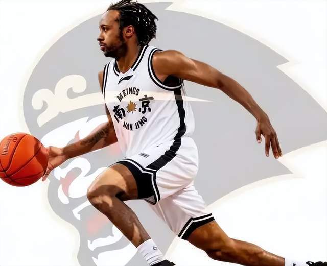 GG扑克官网-为新外援腾出位置!南京同曦裁掉2米08蓝领内线,王世龙不留情面